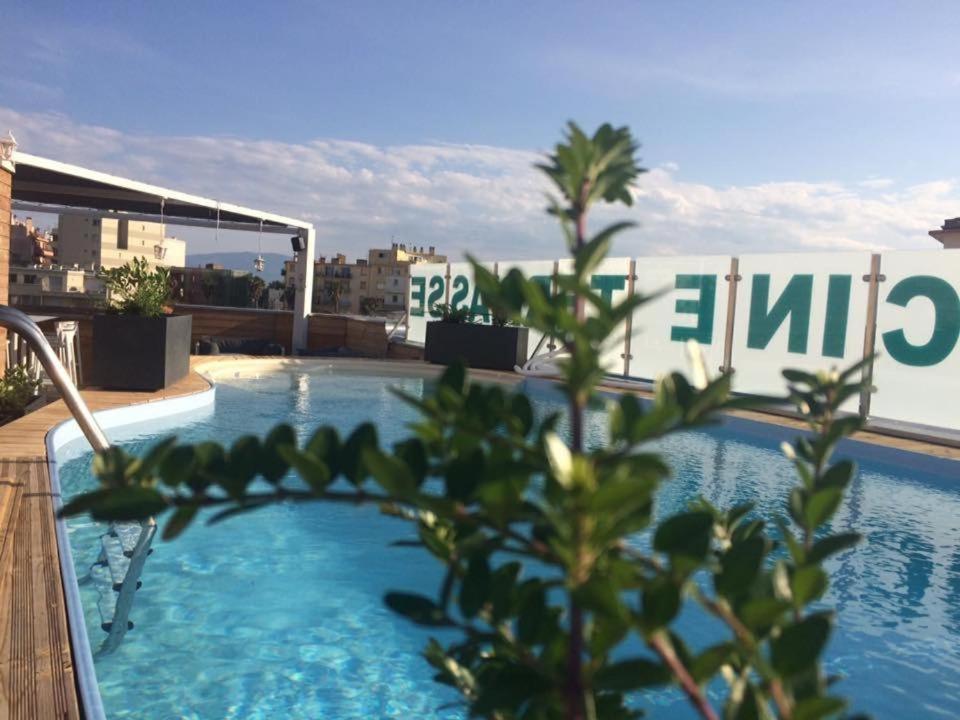 Hotel La Fregate Canet-en-Roussillon Buitenkant foto