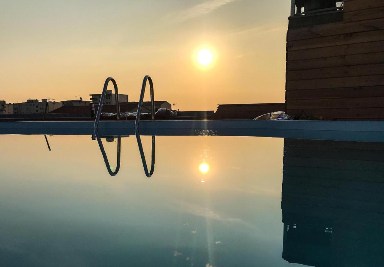 Hotel La Fregate Canet-en-Roussillon Buitenkant foto