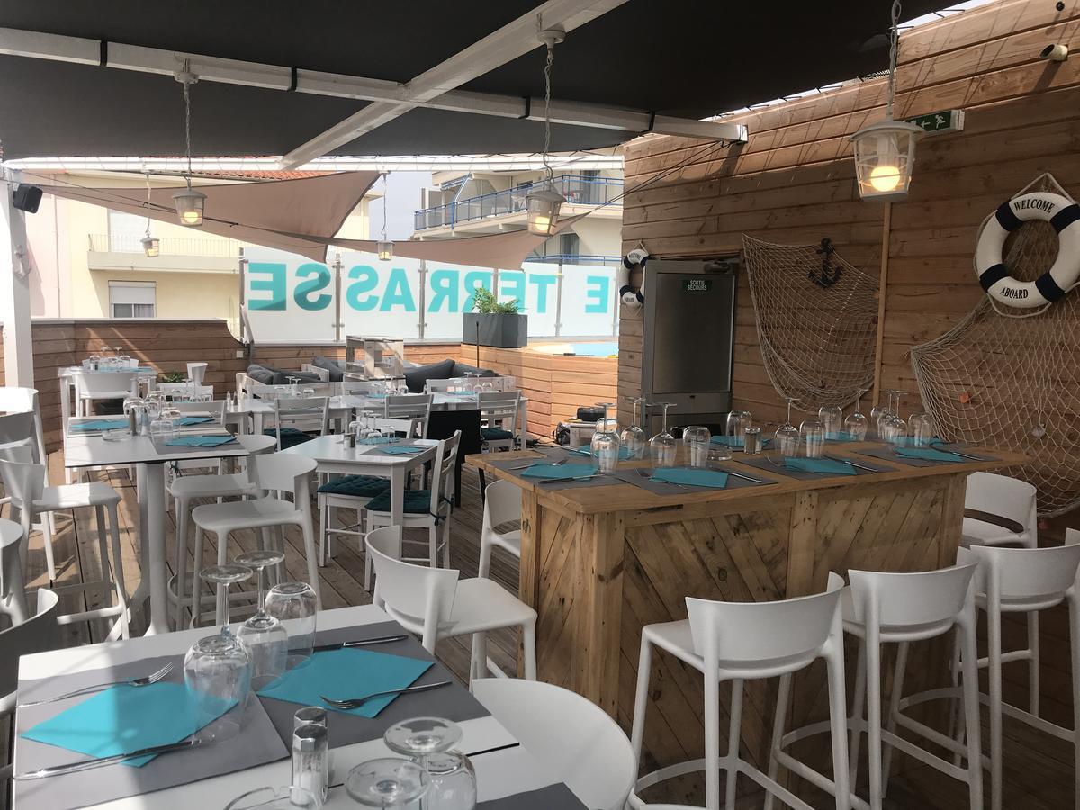 Hotel La Fregate Canet-en-Roussillon Buitenkant foto
